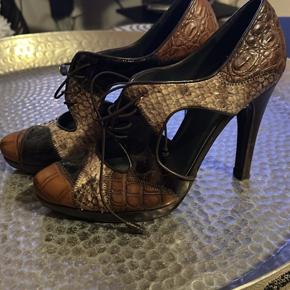 Stewart Weitzman heels - Picture 4 of 5